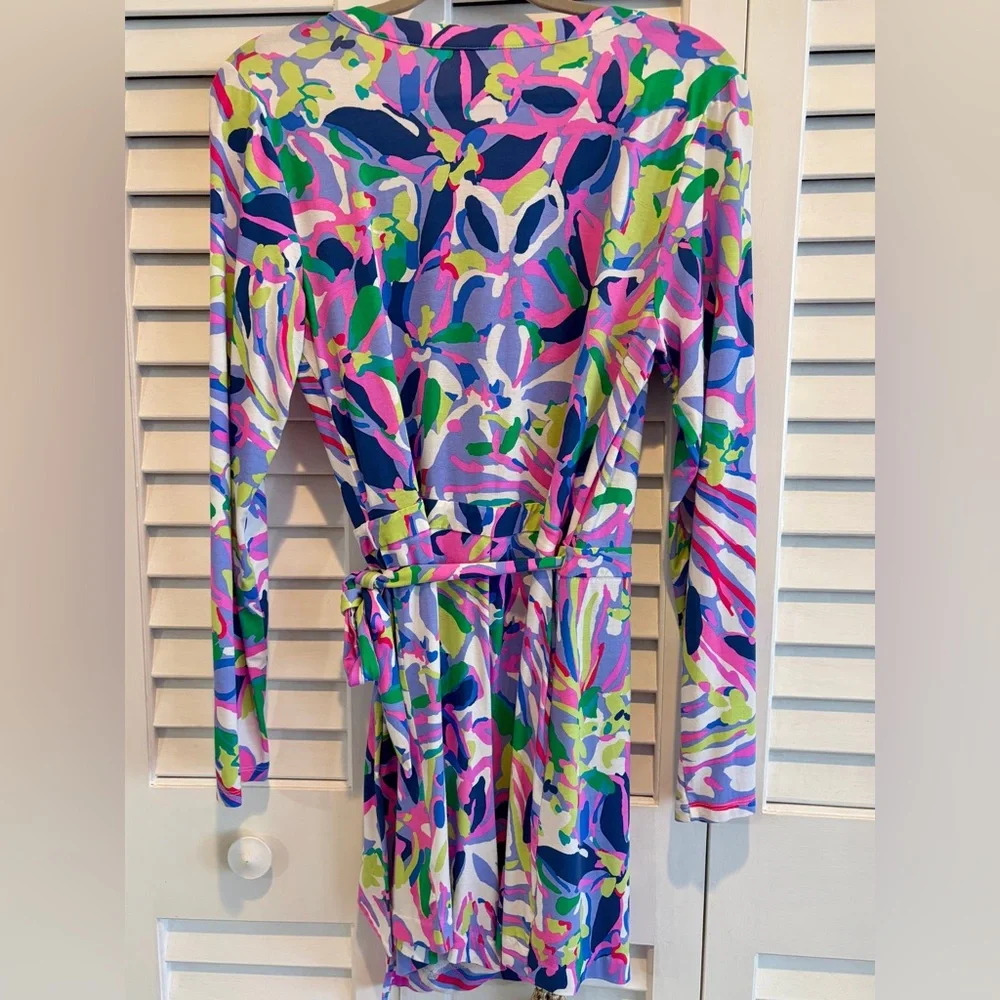 Lilly Pulitzer Karlie Wrap Romper in Abstract Tropical Floral Print SZ L - Picture 7 of 8
